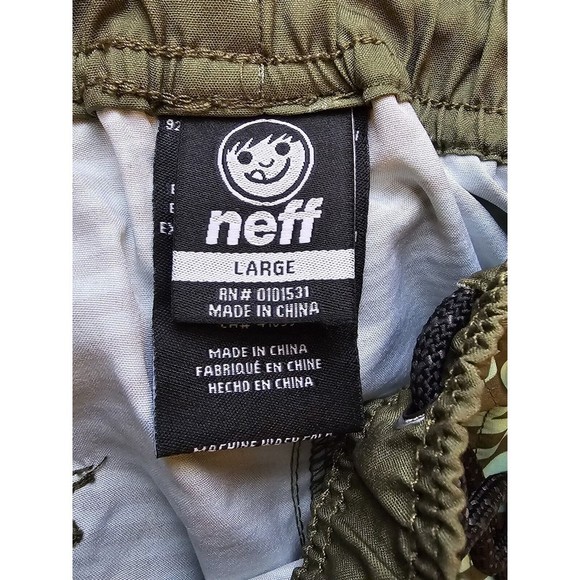 NEFF Swimming Swim Trunks Green Geometric Stripe - Mens Large With Pockets - Picture 5 of 9